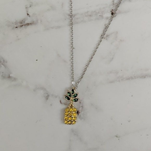 Pineapple rhinestone necklace silver - Picture 5 of 5